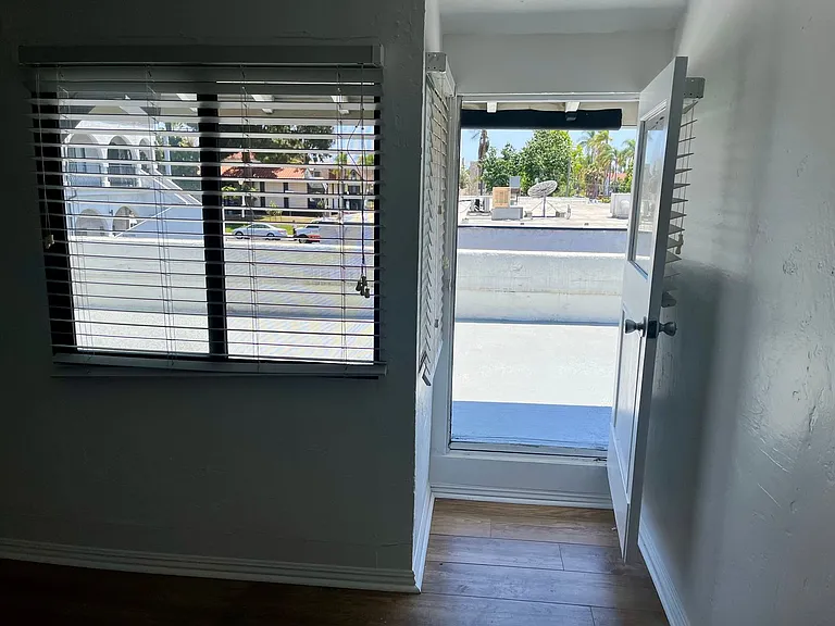 4118 Adams Ave #7 — Photo 8