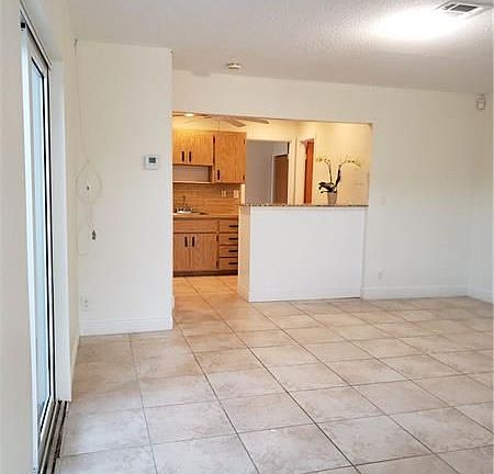 2nd image of 1099 NE 32nd St