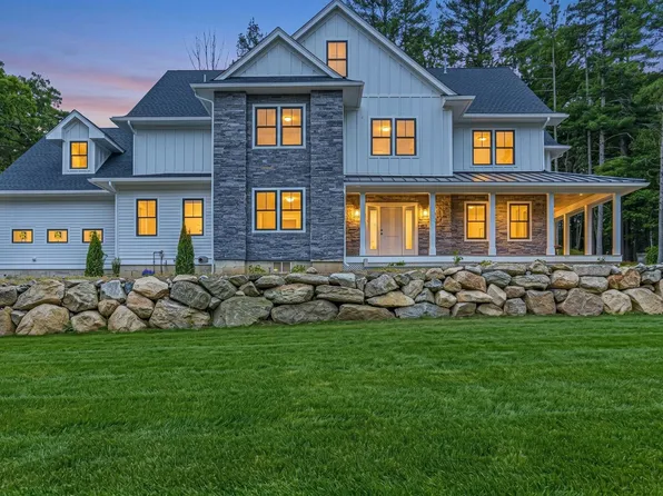 33 Pine St, Dover, MA 02030