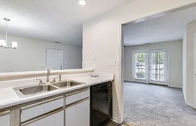 Wyndfall Apartments — Photo 26