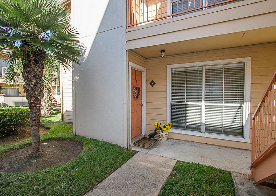 1st image of 3506 Cove View Blvd APT 1107