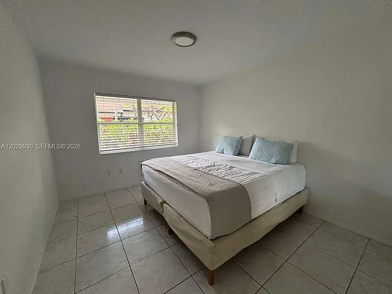424 NE 64th St #2 — Photo 5