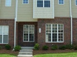 4468 Yoruk Forest Ln, Charlotte, NC 28211