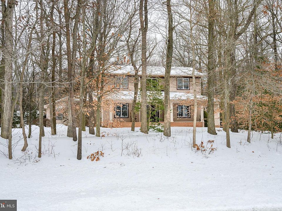 1st image of 204 Double Creek Rd