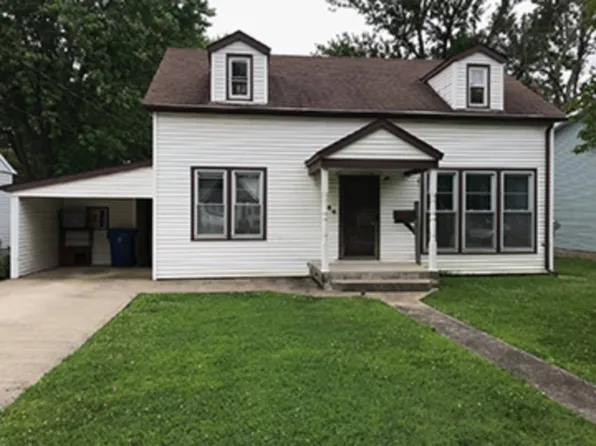 406 E Curry St, Fairfield, IL 62837