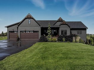 7604 E 250th St, Elko New Market, MN 55020