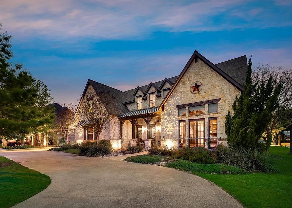 1st image of 3312 Club View Dr