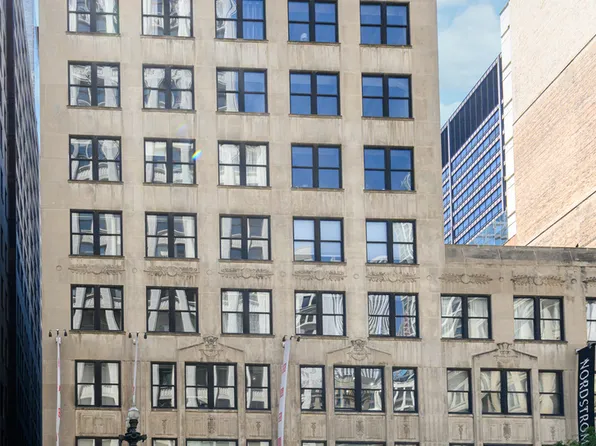 20 N State St APT 612, Chicago, IL 60602