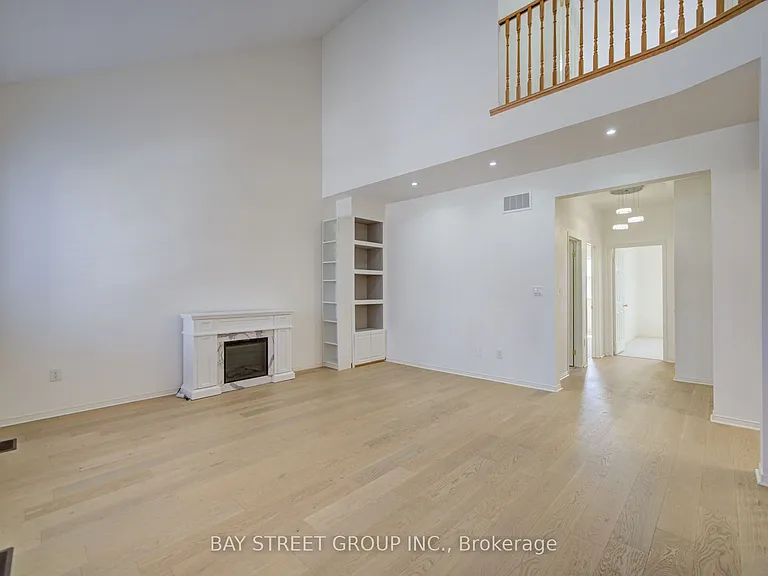 114 Ness Dr — Photo 12