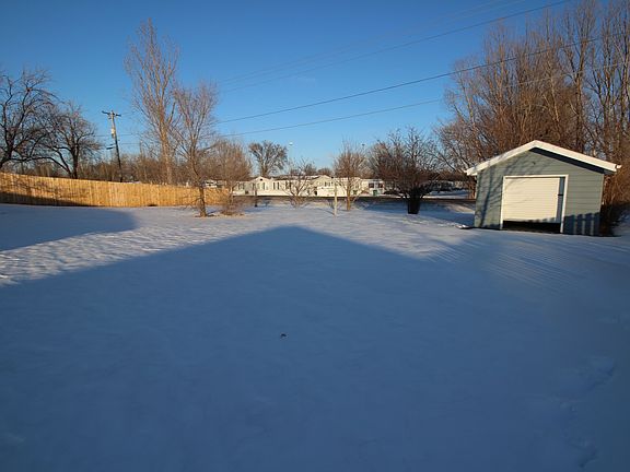 3rd image of 2544 Belview Dr
