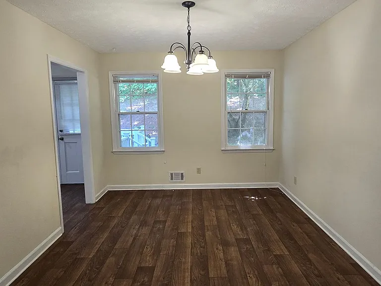 132 Johnson Dr — Photo 8