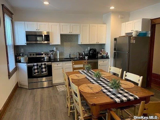 2 bed, 1.0 bath, 1100 sqft, $3,000 — Photo 4