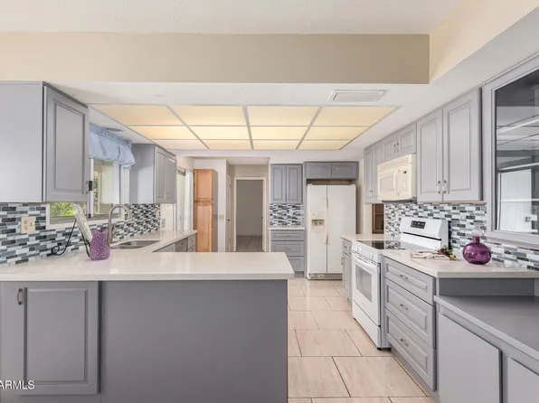 12819 N SUN VALLEY Drive, Sun City, AZ 85351