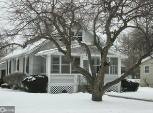 2064 Sunnyside Ave, Burlington, IA 52601