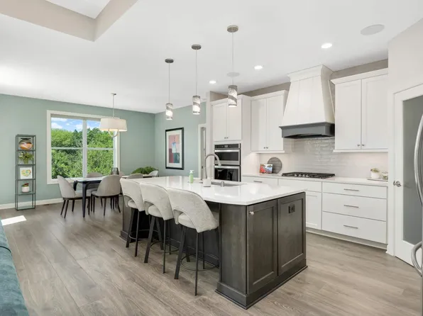 18113 Jurel Cir, Lakeville, MN 55044