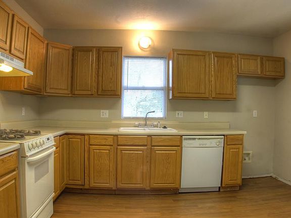5th image of 315 N Morse Ave