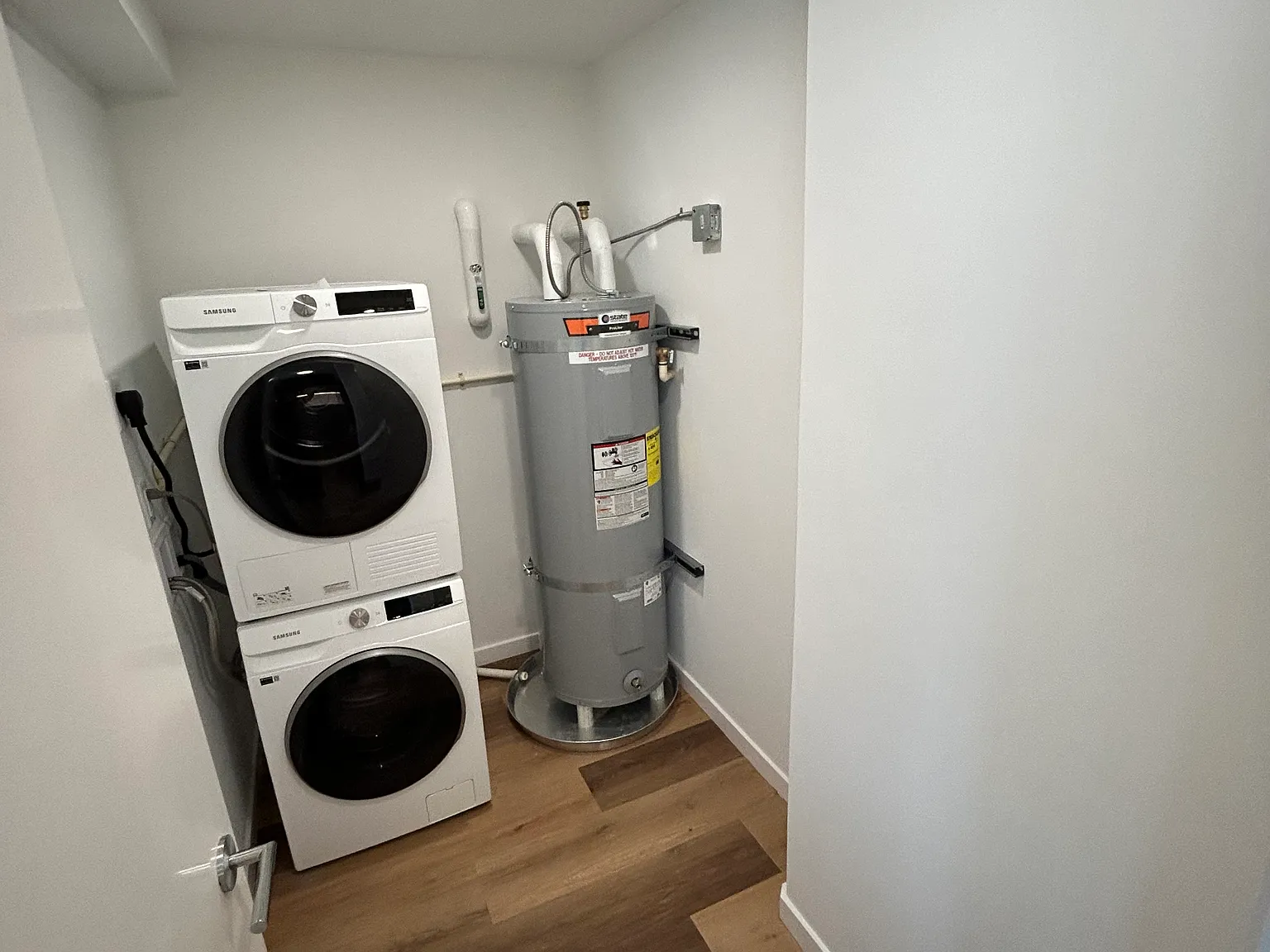 2 bed, 1162 sqft, $4,725 — Photo 3
