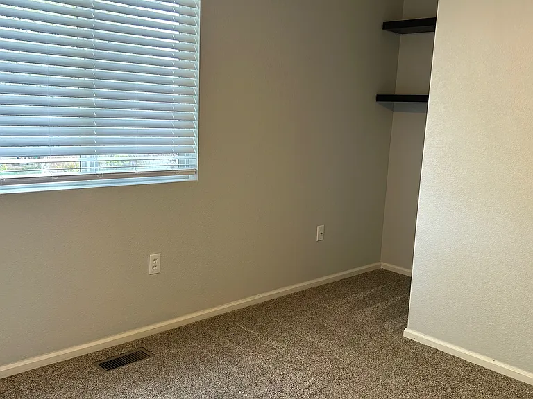 526 Plowman Way — Photo 19