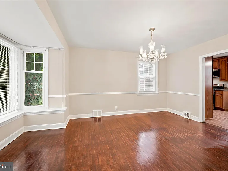 6908 City Ave — Photo 3