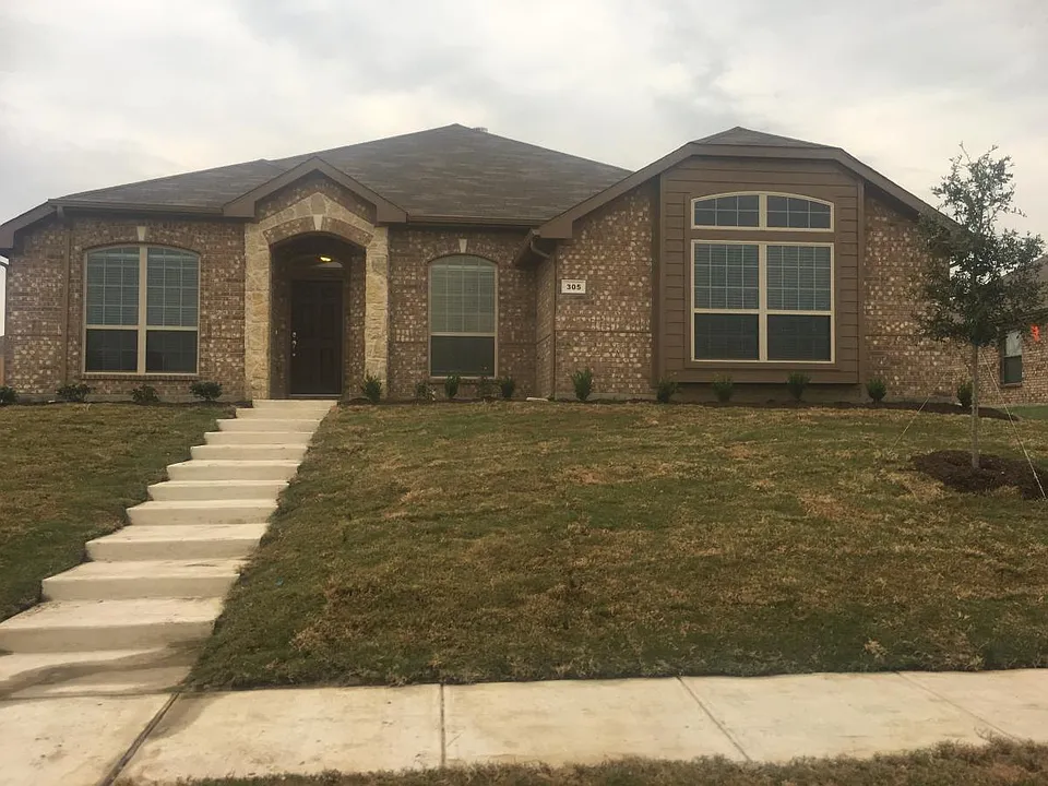 305 Santo Dr