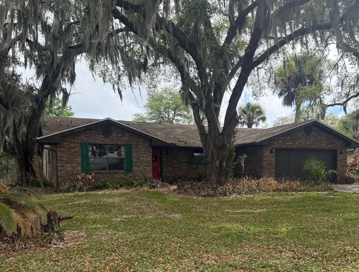 3 bed, 2.0 bath, 2258 sqft, $3,200 — Photo 1