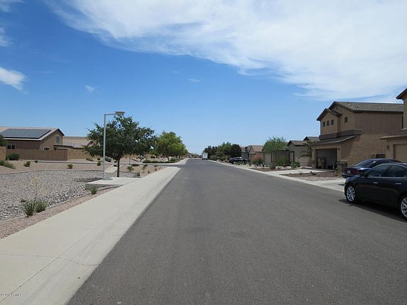 3rd image of 24473 N Lost Dutchman Way