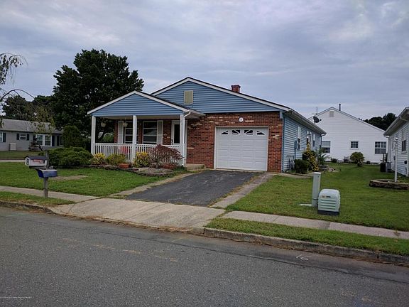 2nd image of 91 Paradise Blvd