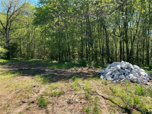 228 Hamby St, Pelzer, SC 29669