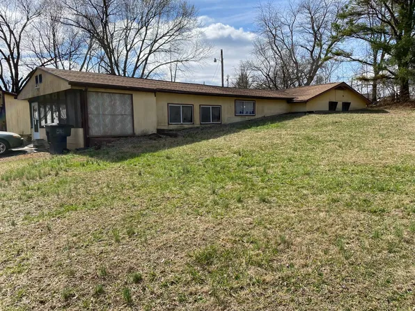 1927 Wildwood Rd, Cookeville, TN 38501