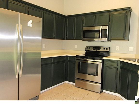 3rd image of 307 E Hogan Dr