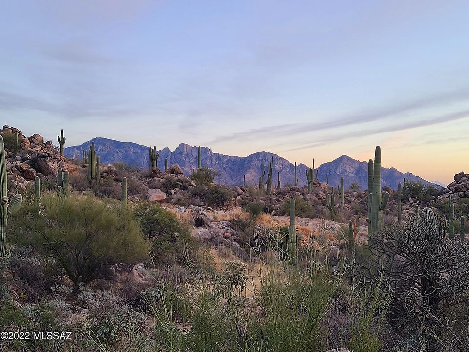1st image of 152 W Shimmering Desert Pl