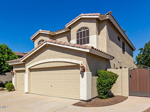 3rd image of 871 N DATE PALM Drive