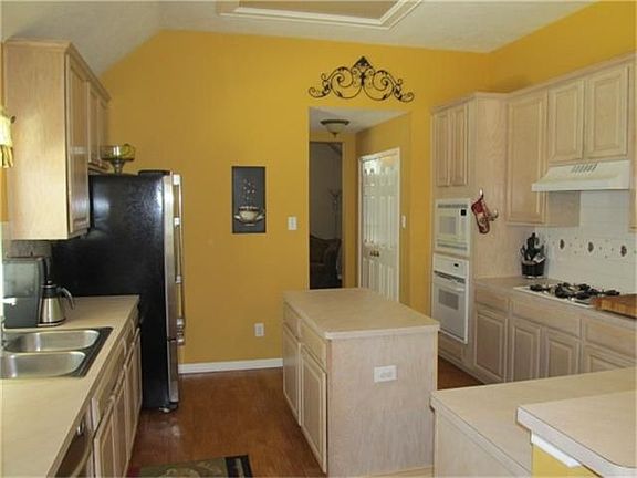 2nd image of 1714 Wyngate Dr