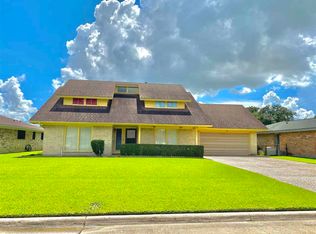 4701 Graves Ave, Groves, TX 77619