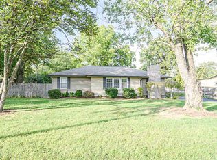 332 Eastview Dr, Madisonville, KY 42431