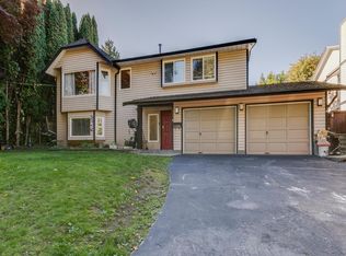 14686 Saint Andrews Dr, Surrey, BC V3R5V4