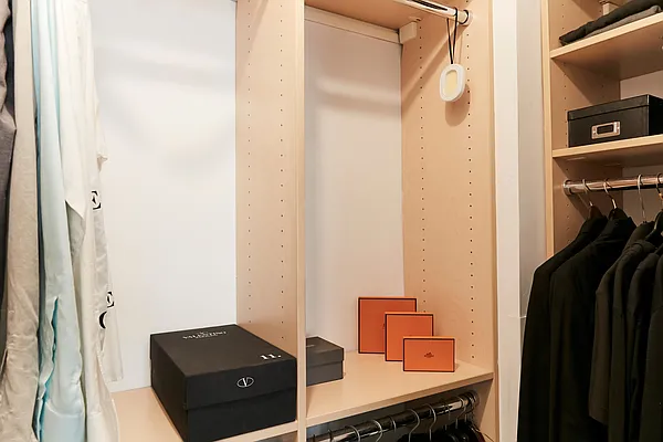 Rented by Douglas Elliman | media 20