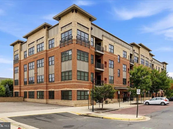2907 Bleeker St #3-206, Fairfax, VA 22031