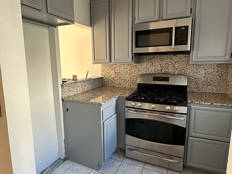 412 W Dryden St #6 — Photo 5
