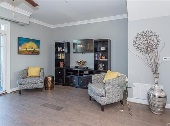 5th image of 4214 Greenview #64