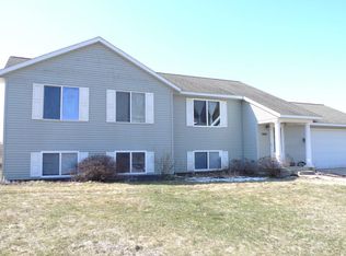 1960 18 Mile Rd NE, Cedar Springs, MI 49319