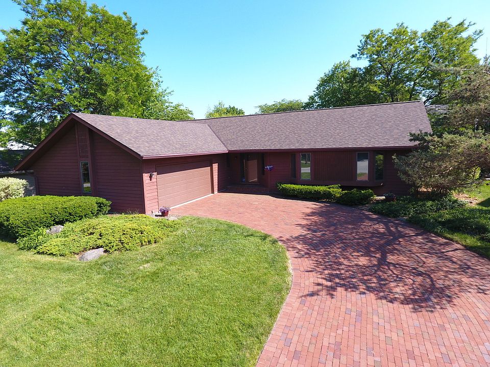 1st image of 12595 W Scarborough Dr