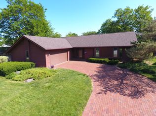 12595 W Scarborough Dr, New Berlin, WI 53151