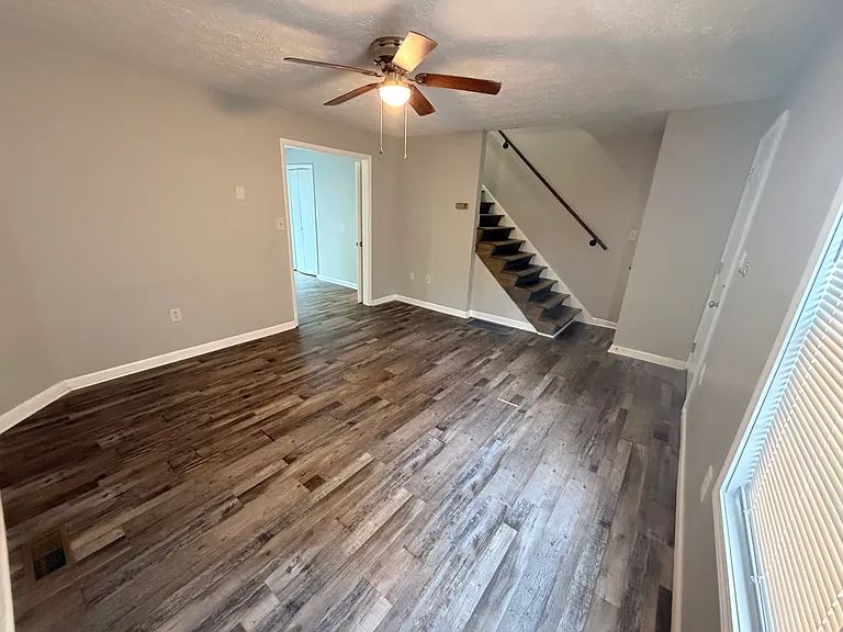 301 Martin St #1 — Photo 2