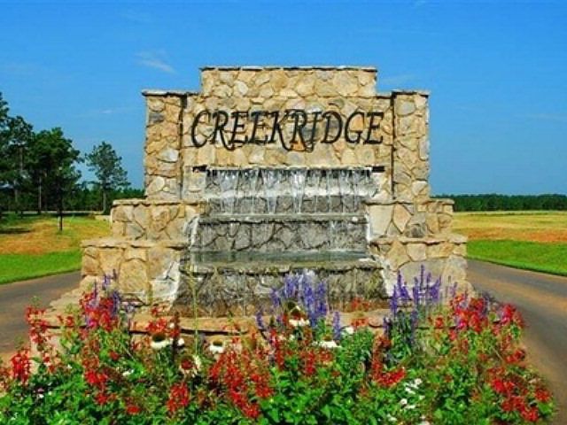 1st image of 137 Creekridge Dr