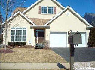 17 Crawford Rd, Manalapan, NJ 07726