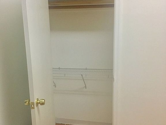4th image of 2110 Newtown Ave #1