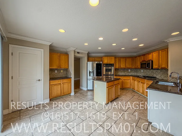 4891 Knightswood Way — Photo 11