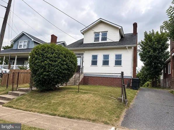 1525 Beaver Heights Ln, Capitol Heights, MD 20743