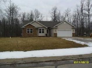 1332 Timberline Dr, Flint, MI 48507